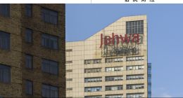 國貨美妝“老大哥”，來到懸崖邊