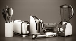 2025上半年，小家電行業仍陷于“錘子思維”丨智能硬件觀察