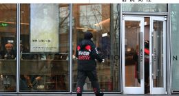 外賣戰場撒幣，順豐同城撿錢