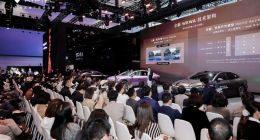 華系雙智旗艦轎車 廣汽昊鉑A800內飾首發，為高速L3商用沖刺