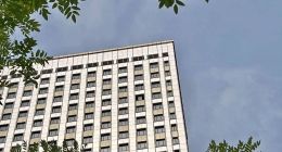 崔麗嘉的“換殼游戲”：輕花優(yōu)品68%年化背后，高息放貸帝國在合規(guī)浪潮中崩塌